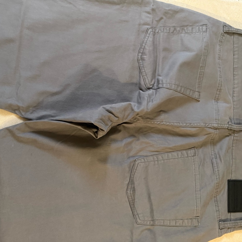Lucky Brand Men's Gray Chinos
